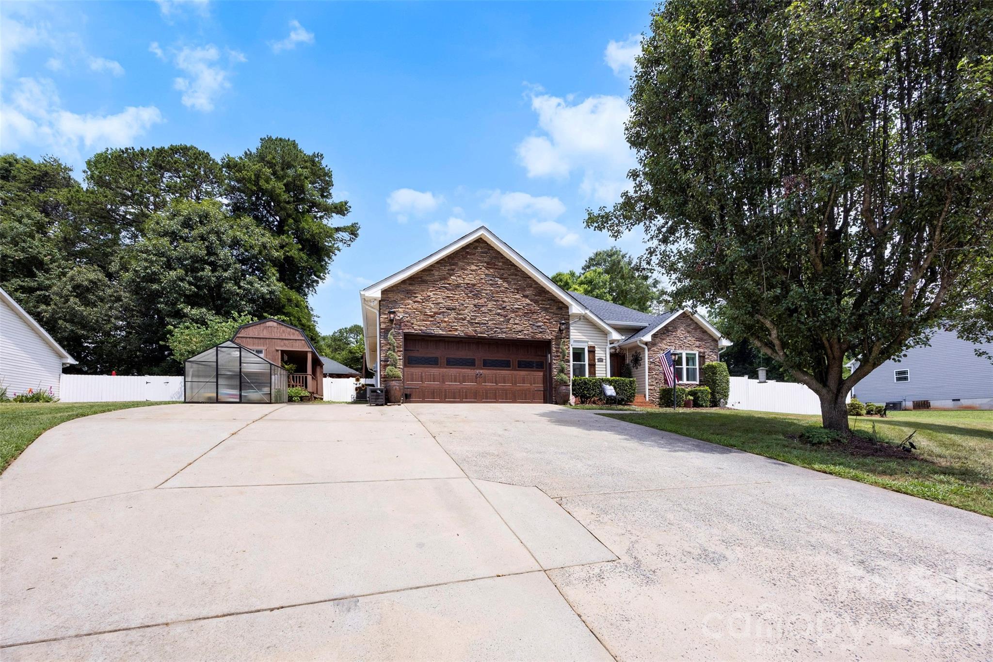 200 Brooks Drive — Stanley