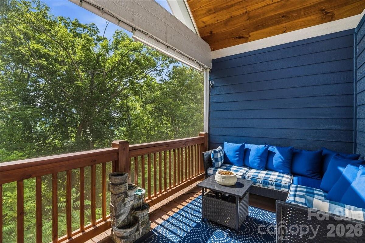 204 Mostert Drive — Asheville
