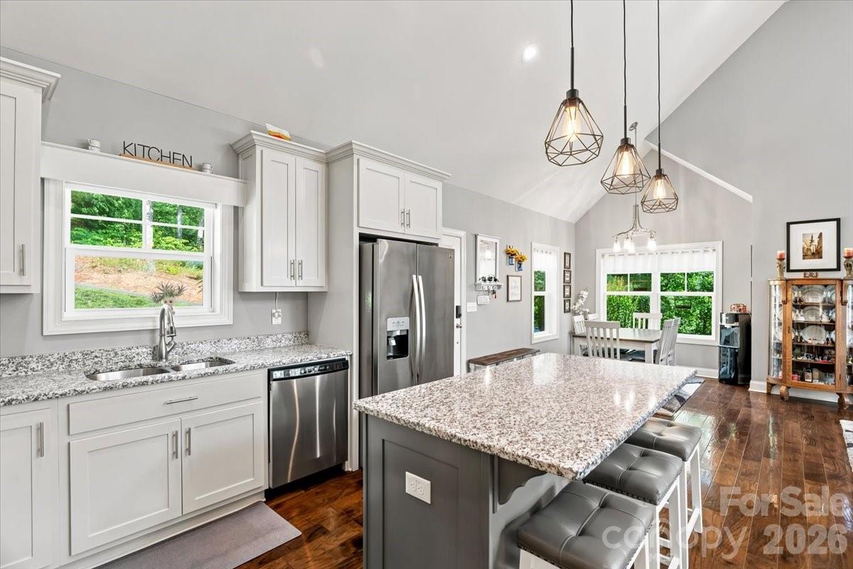 204 Mostert Drive — Asheville