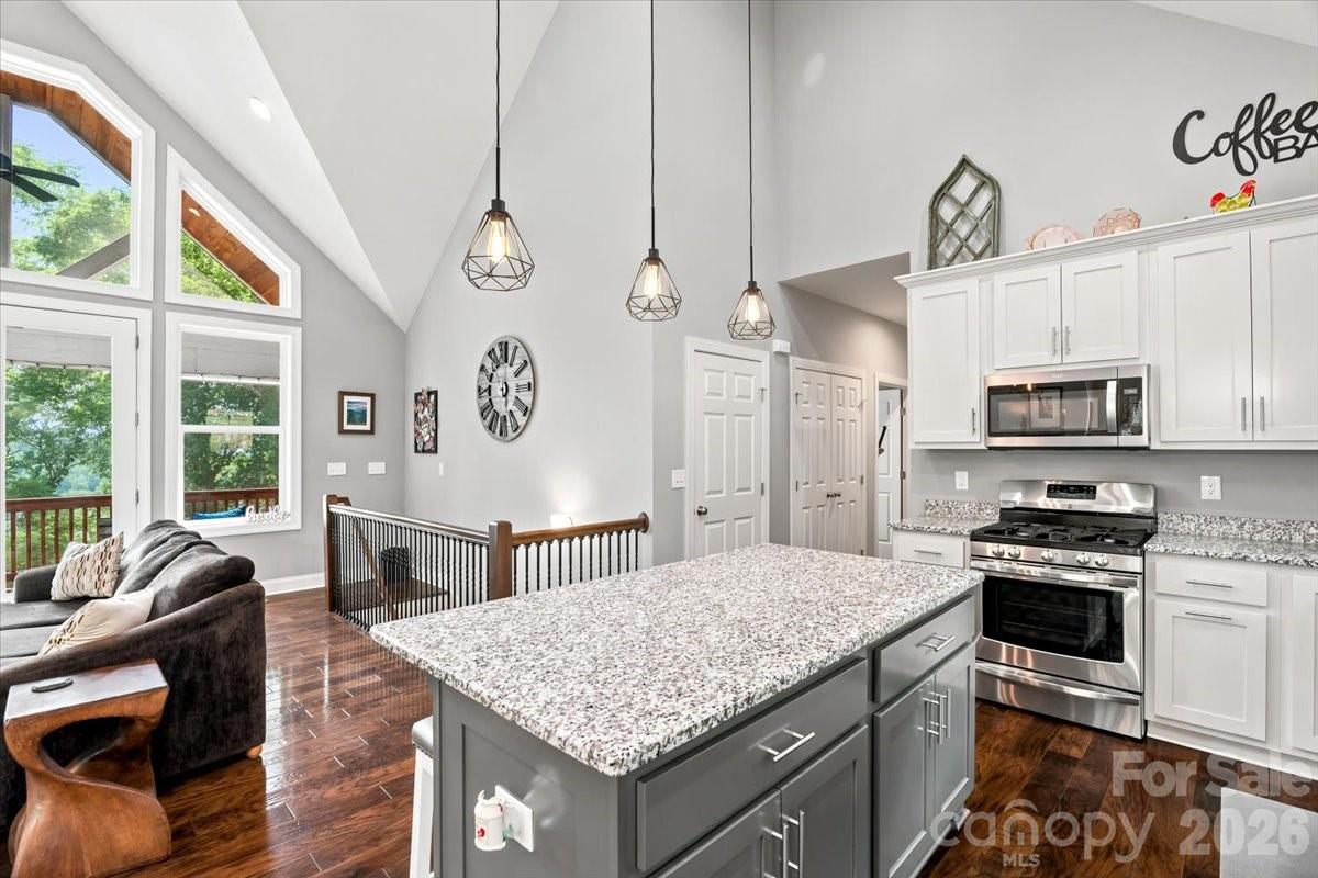 204 Mostert Drive — Asheville
