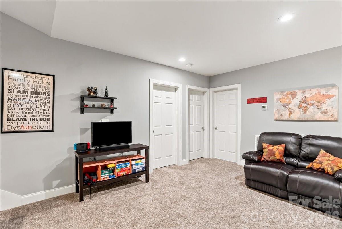 204 Mostert Drive — Asheville