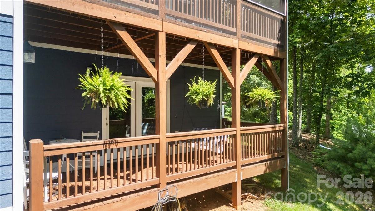 204 Mostert Drive — Asheville