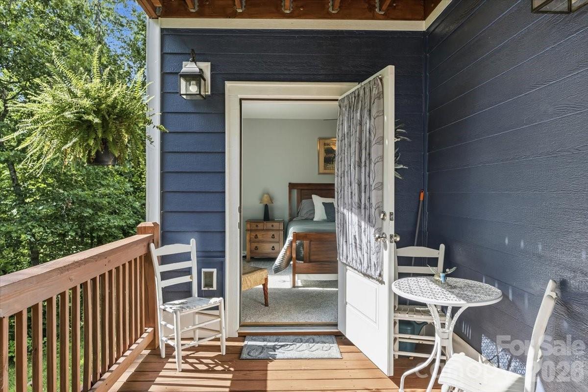204 Mostert Drive — Asheville