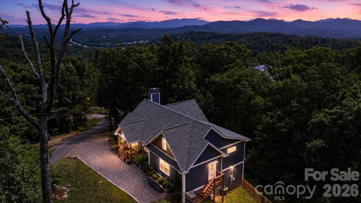 204 Mostert Drive — Asheville