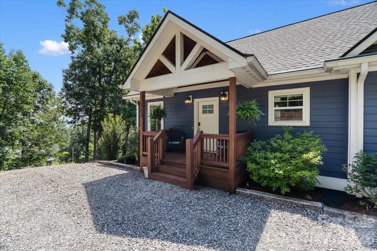 204 Mostert Drive — Asheville