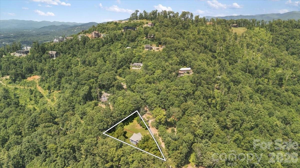 204 Mostert Drive — Asheville