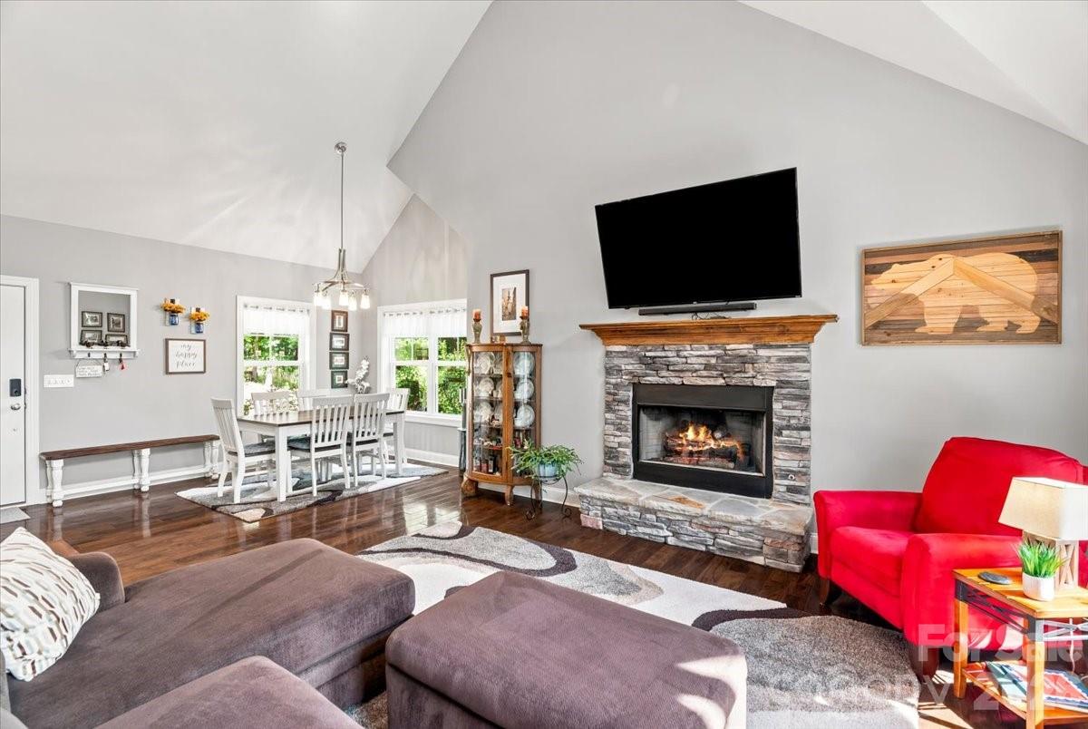 204 Mostert Drive — Asheville