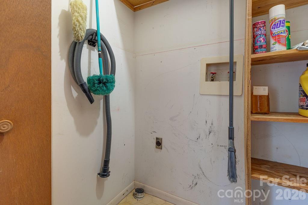 216 Pickens Road — Weaverville