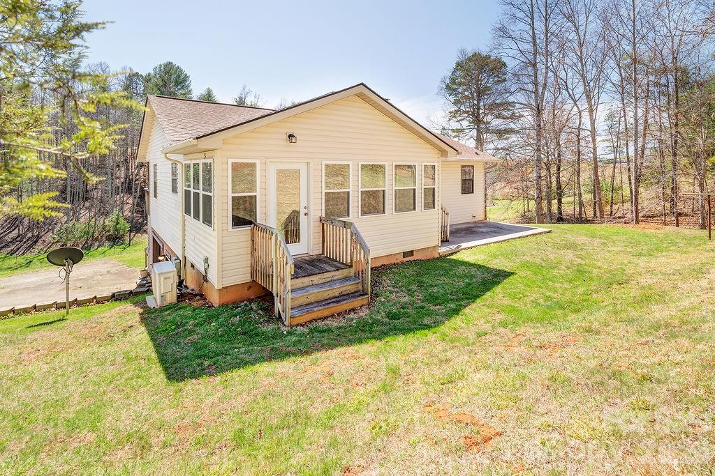 216 Pickens Road — Weaverville