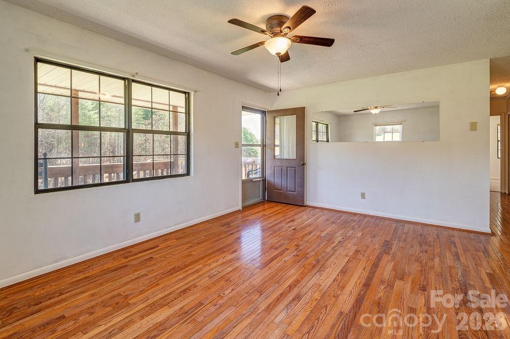 216 Pickens Road — Weaverville