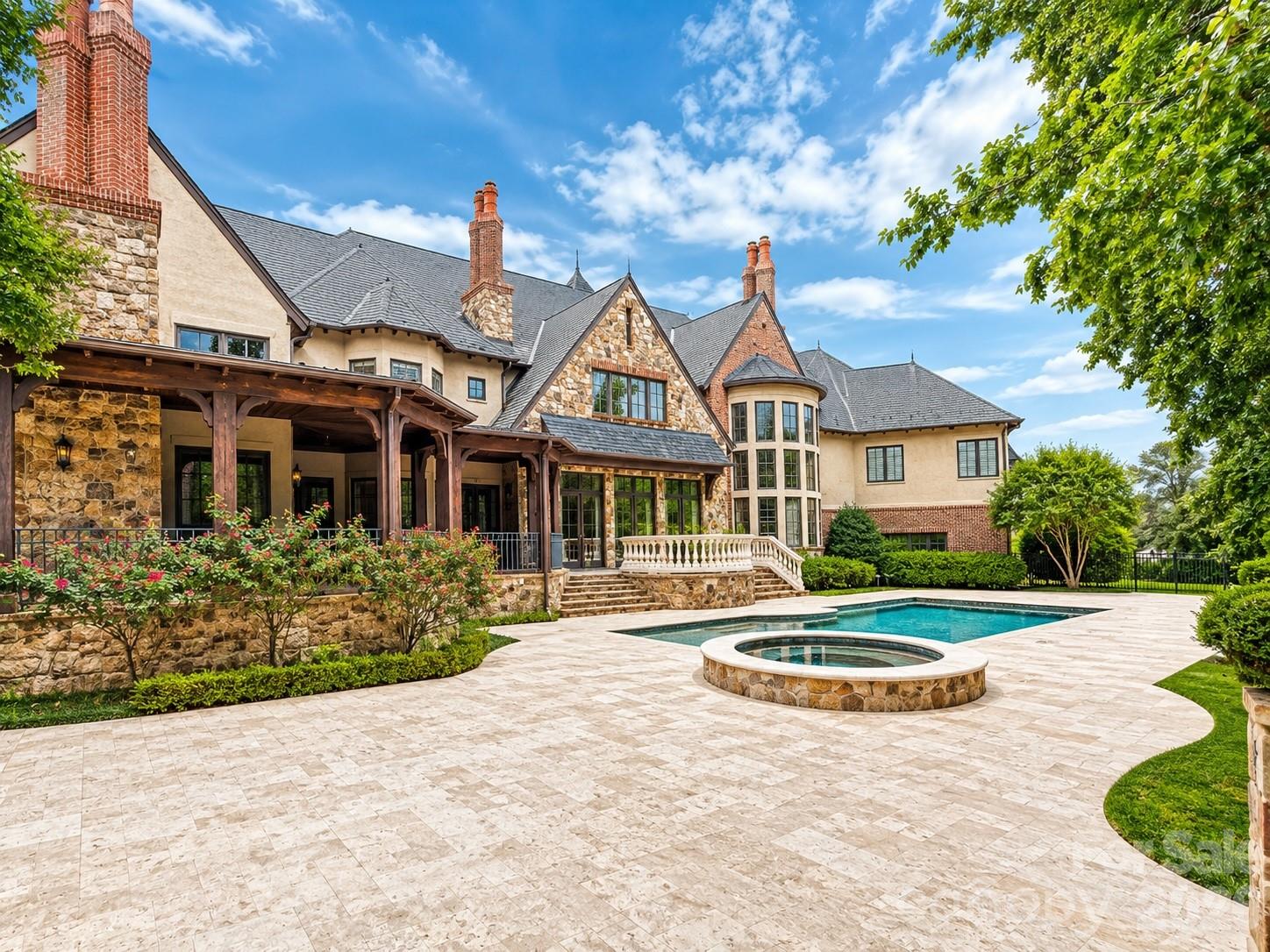 8600 Longview Club Drive — Waxhaw