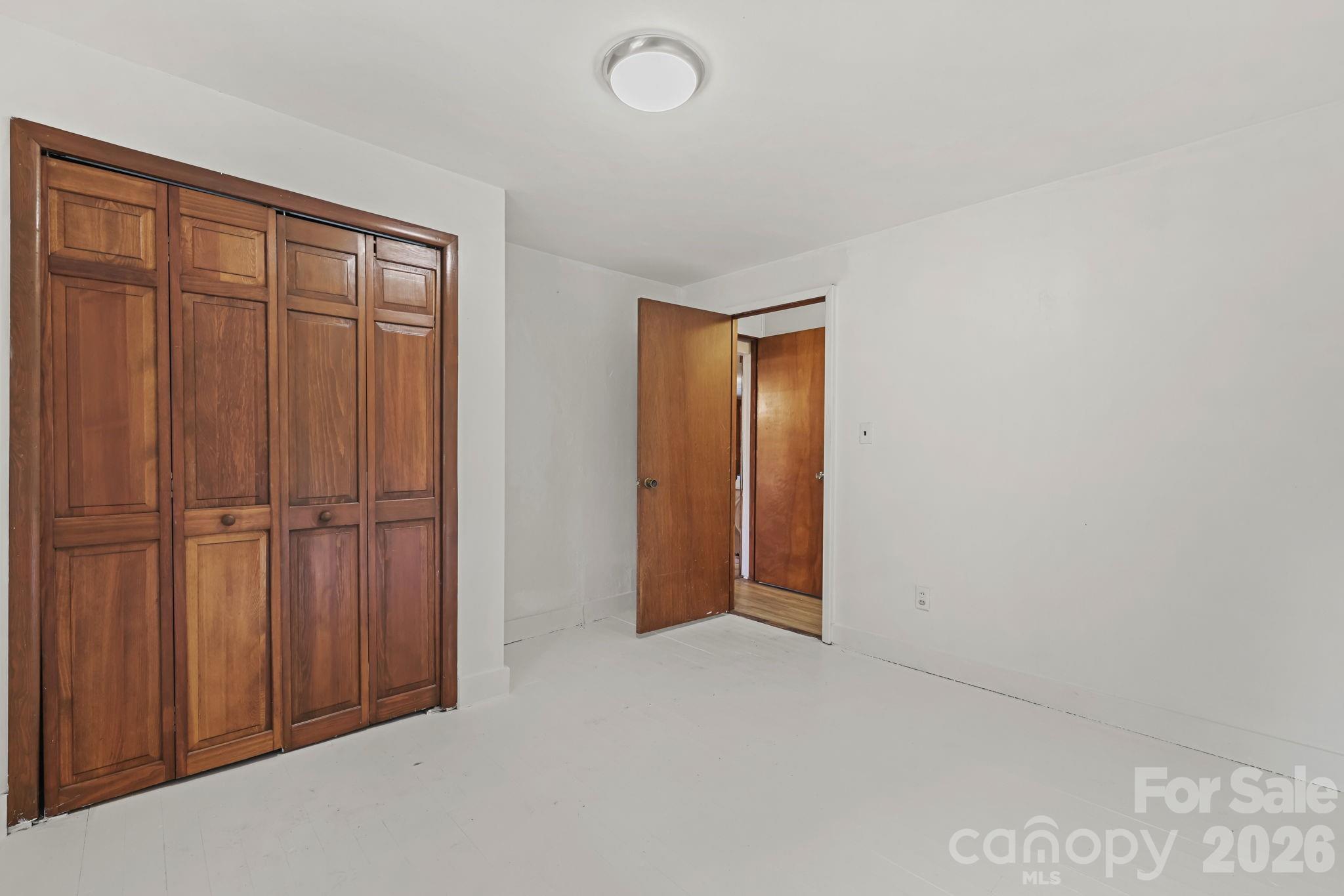 6115 Skyland Drive — Sylva