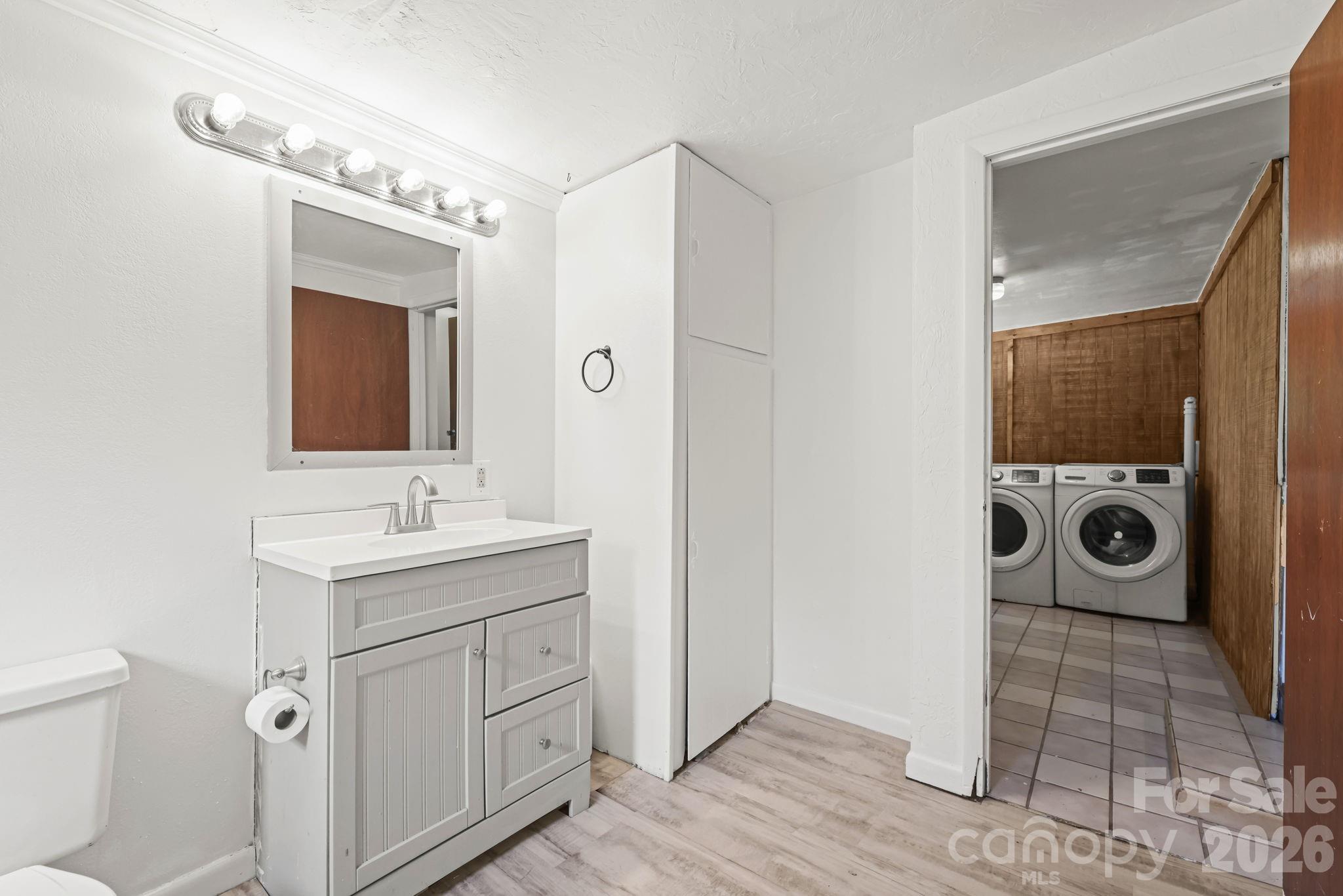 6115 Skyland Drive — Sylva