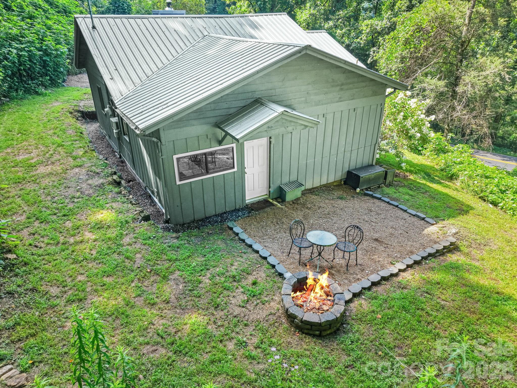 6115 Skyland Drive — Sylva
