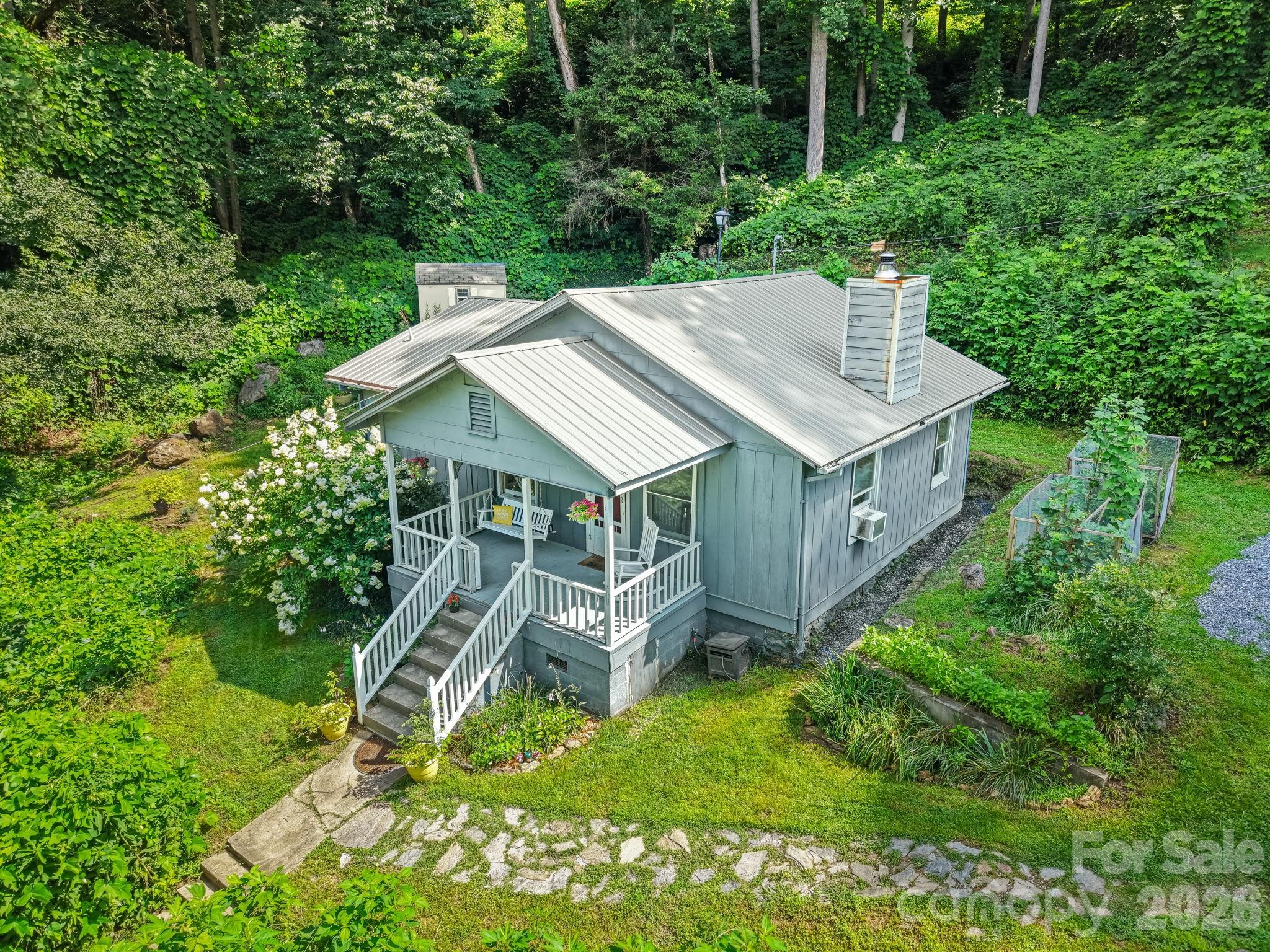 6115 Skyland Drive — Sylva