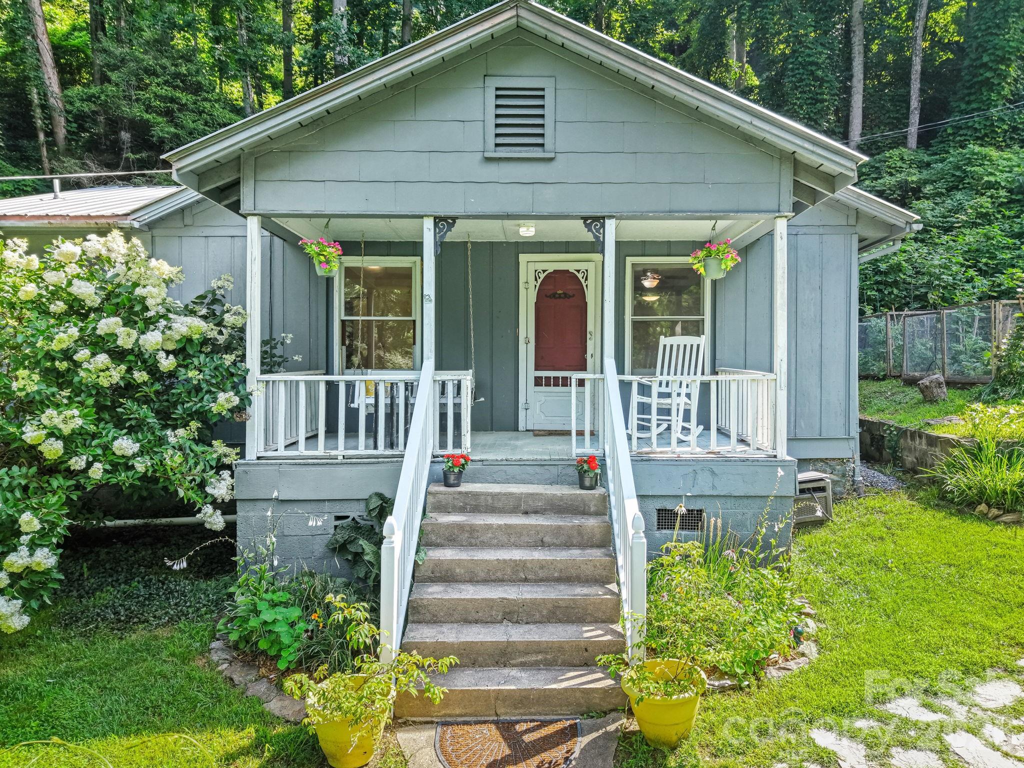 6115 Skyland Drive — Sylva