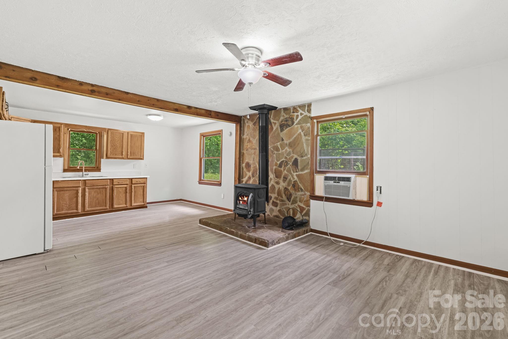 6115 Skyland Drive — Sylva