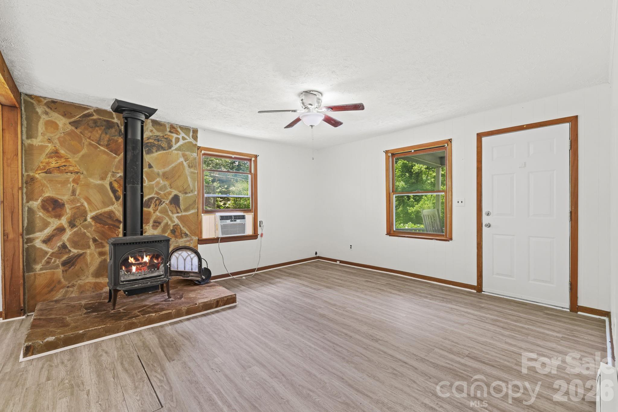 6115 Skyland Drive — Sylva