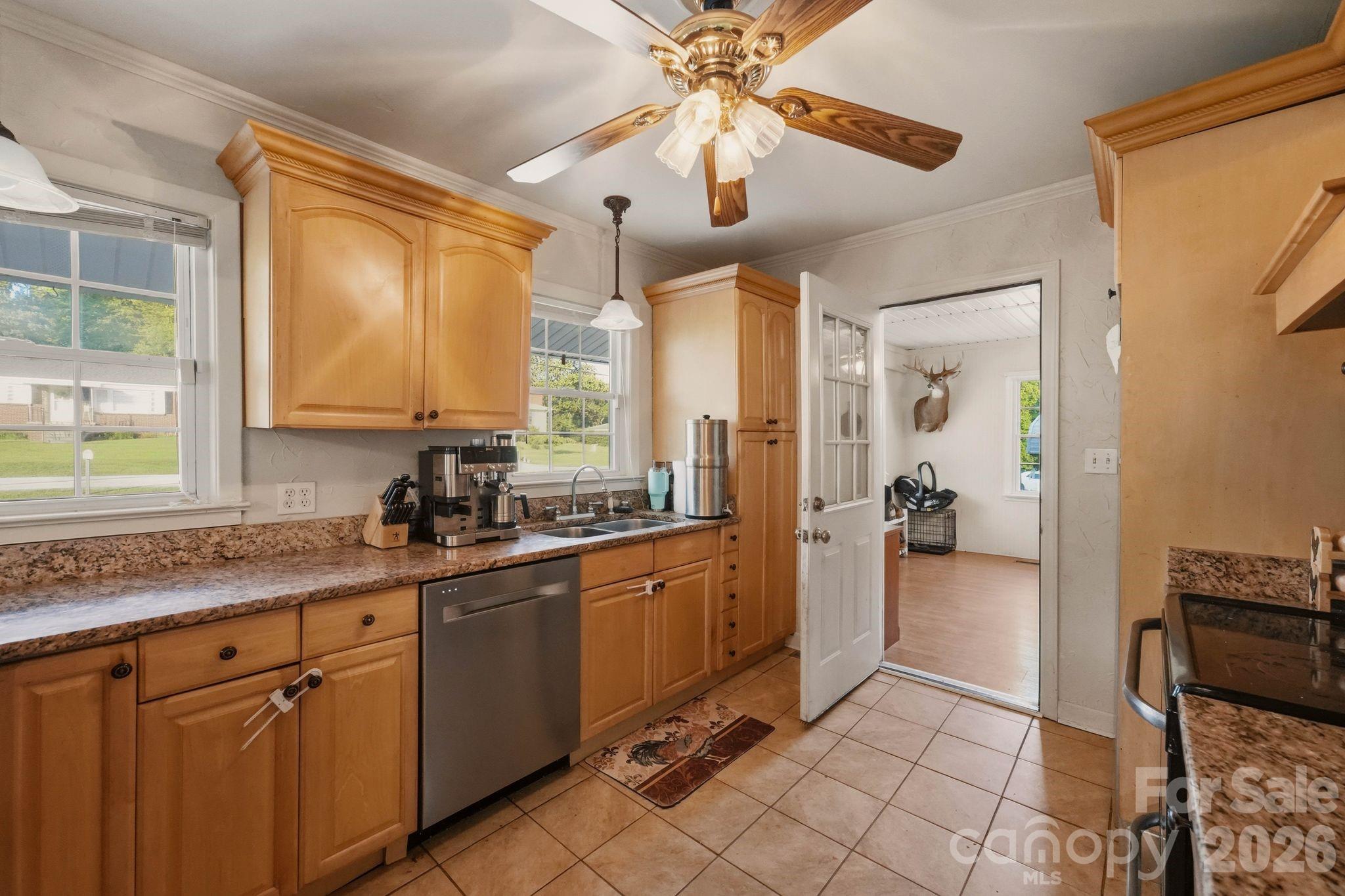 112 Brookside Drive — Union