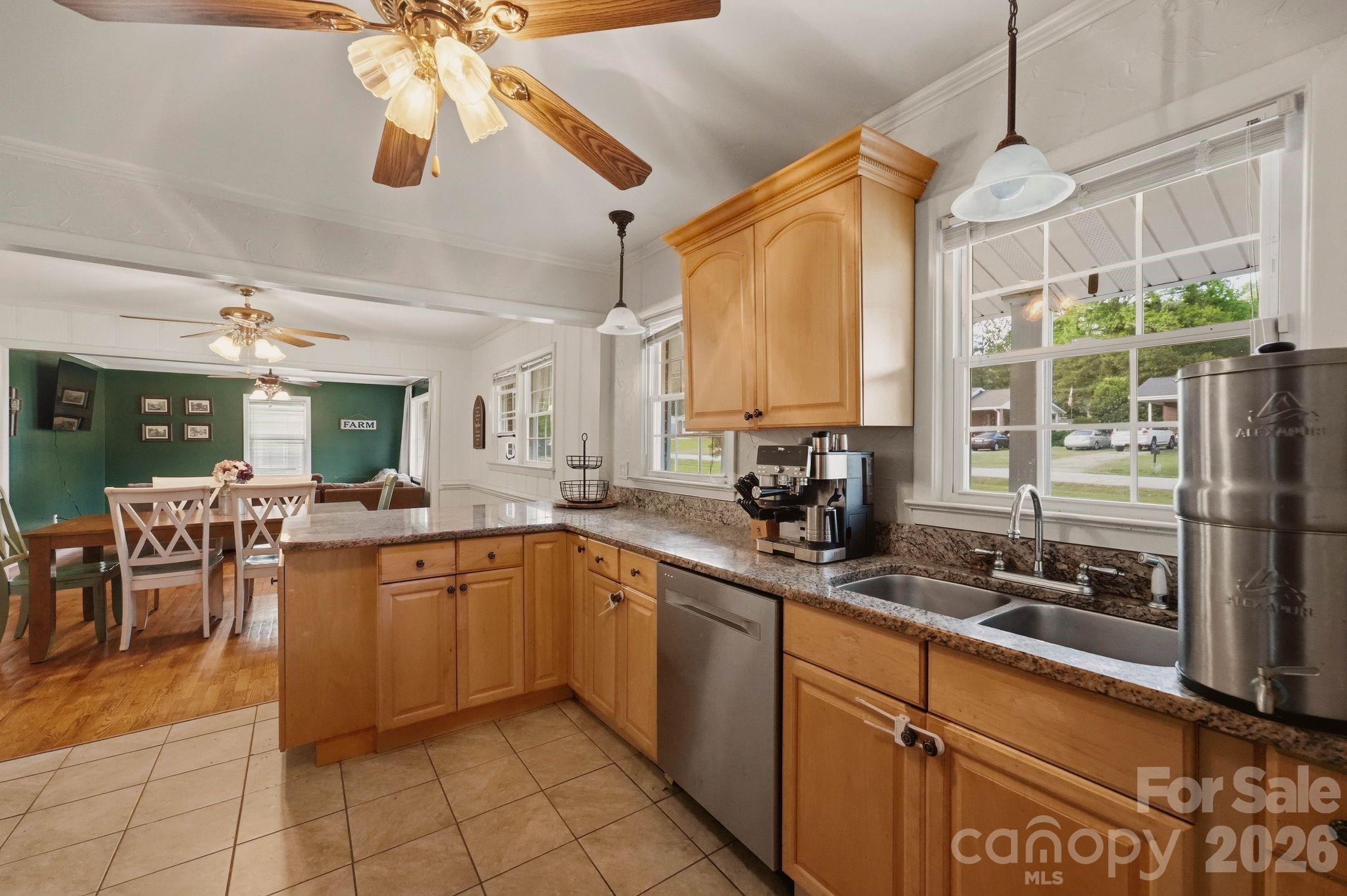 112 Brookside Drive — Union