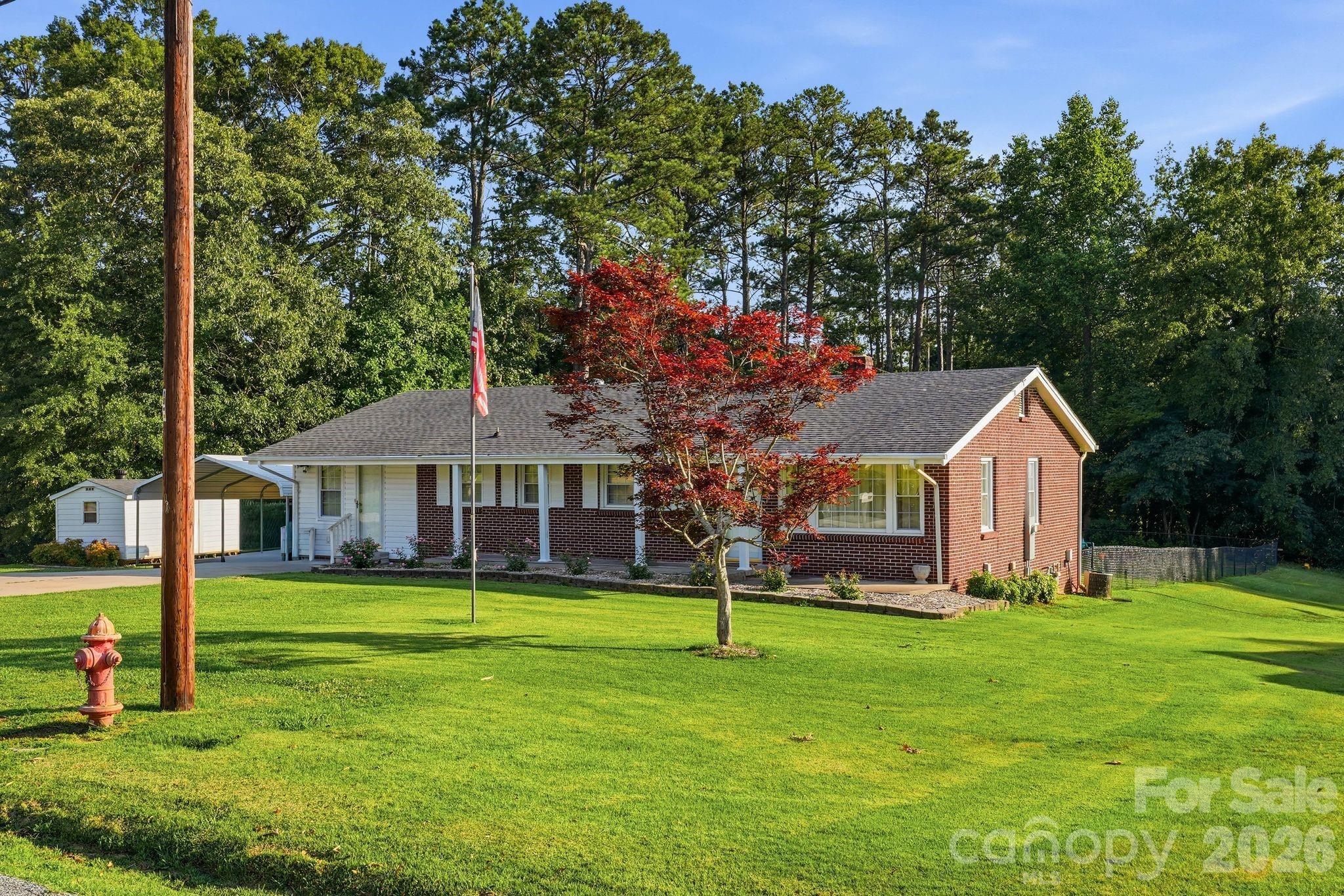 112 Brookside Drive — Union