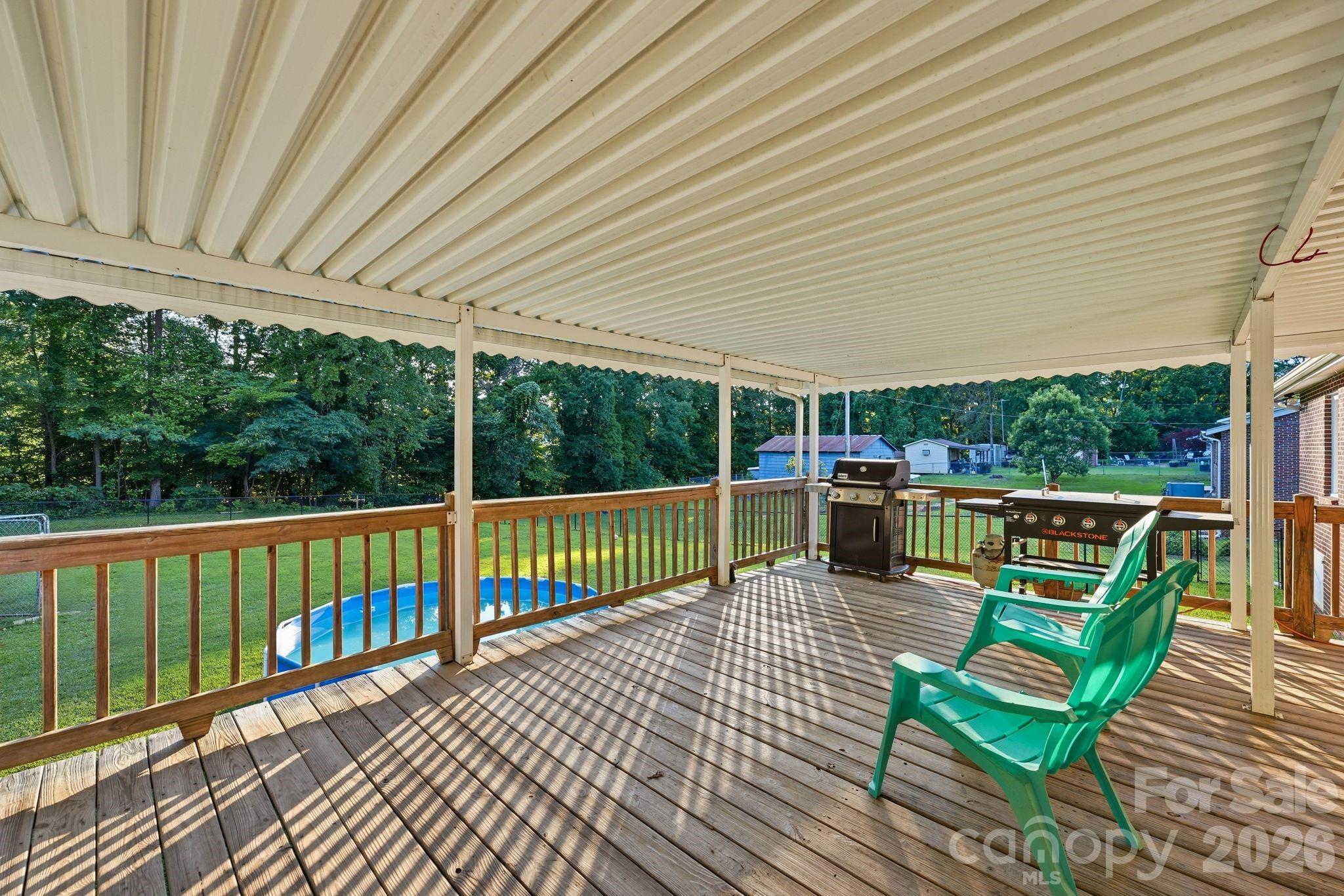 112 Brookside Drive — Union