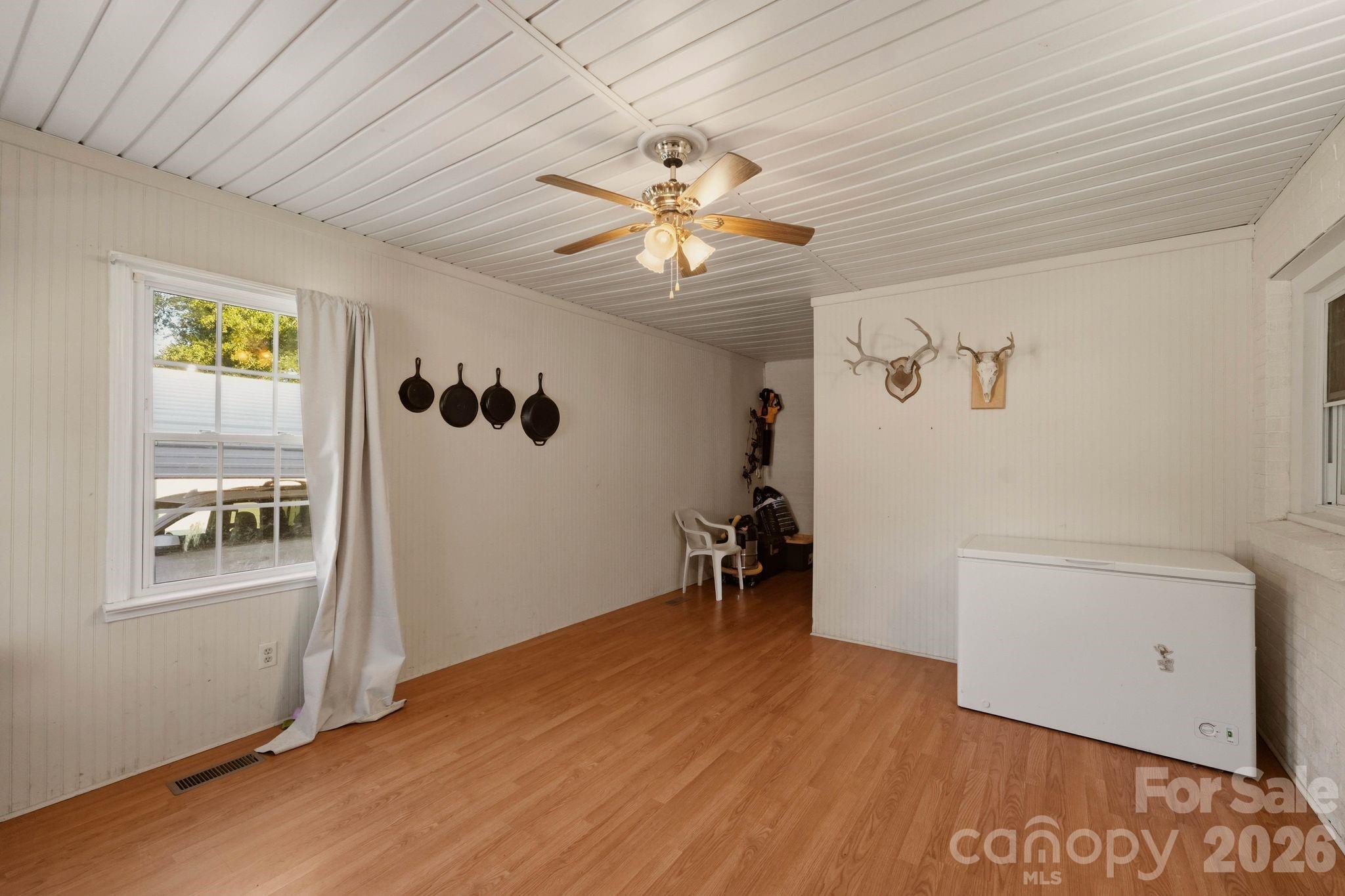 112 Brookside Drive — Union