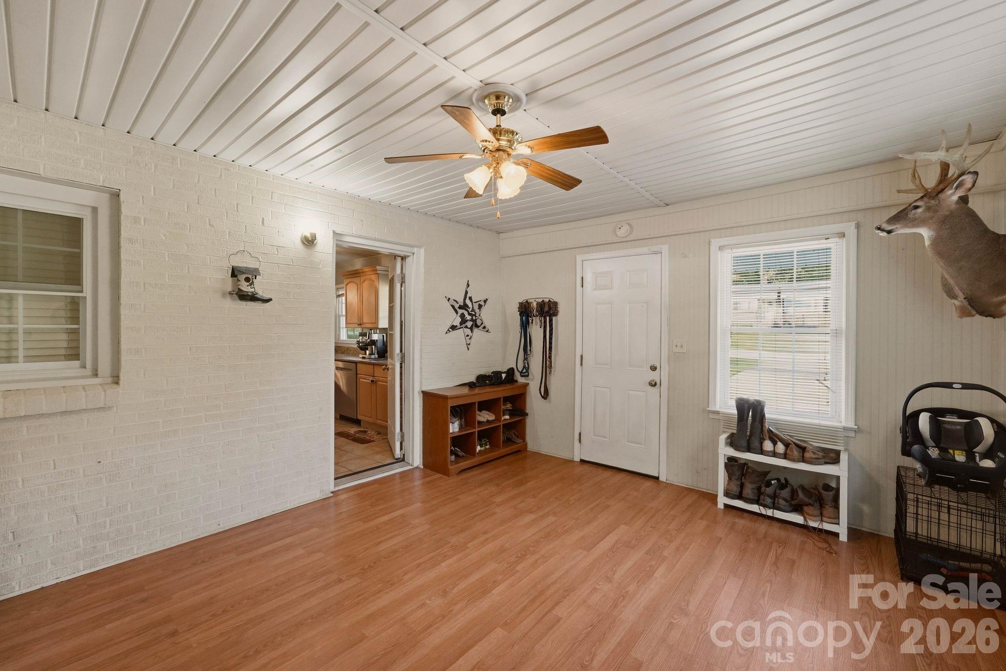 112 Brookside Drive — Union