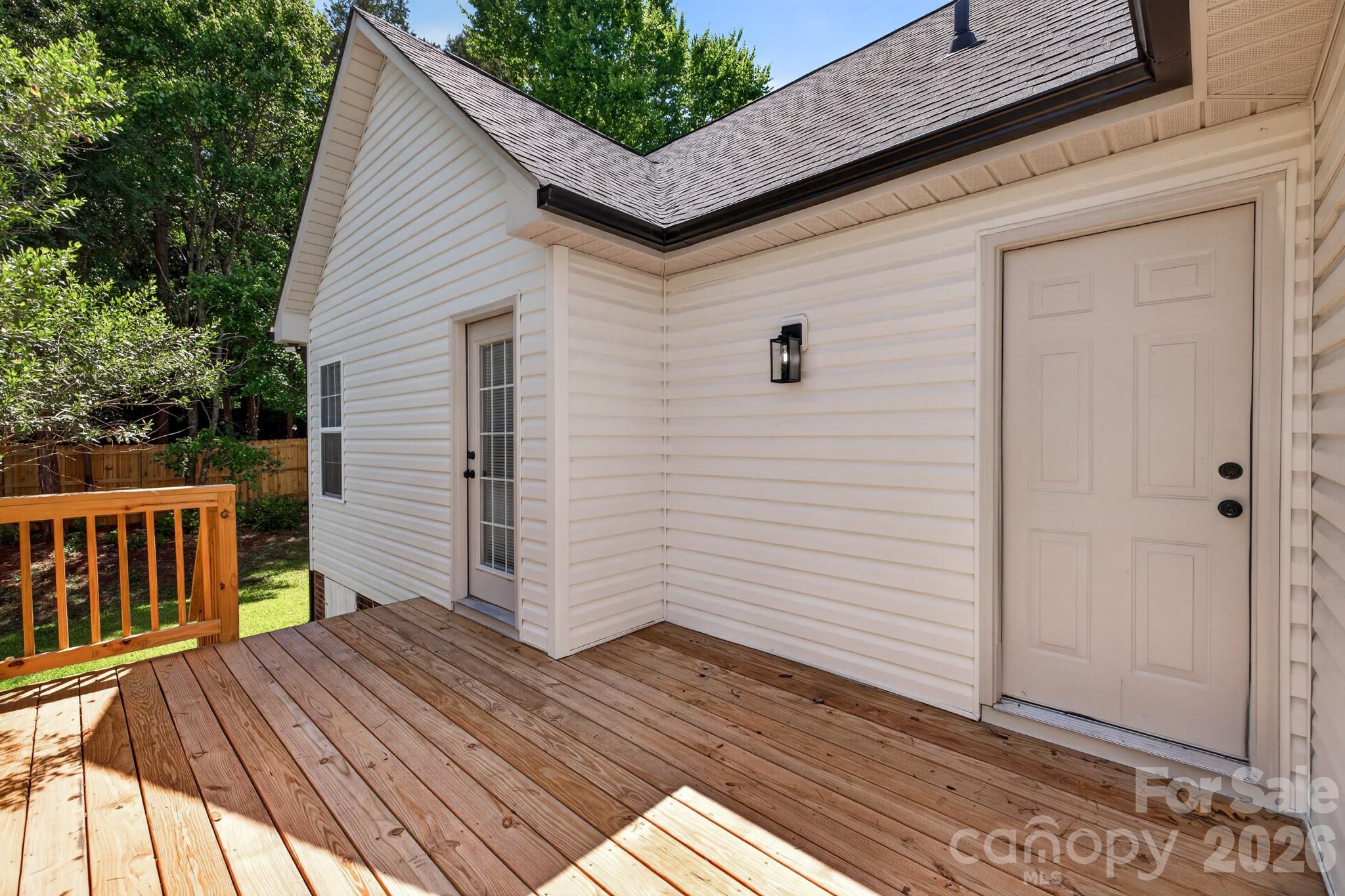 1001 Loch Lomond Circle — Concord