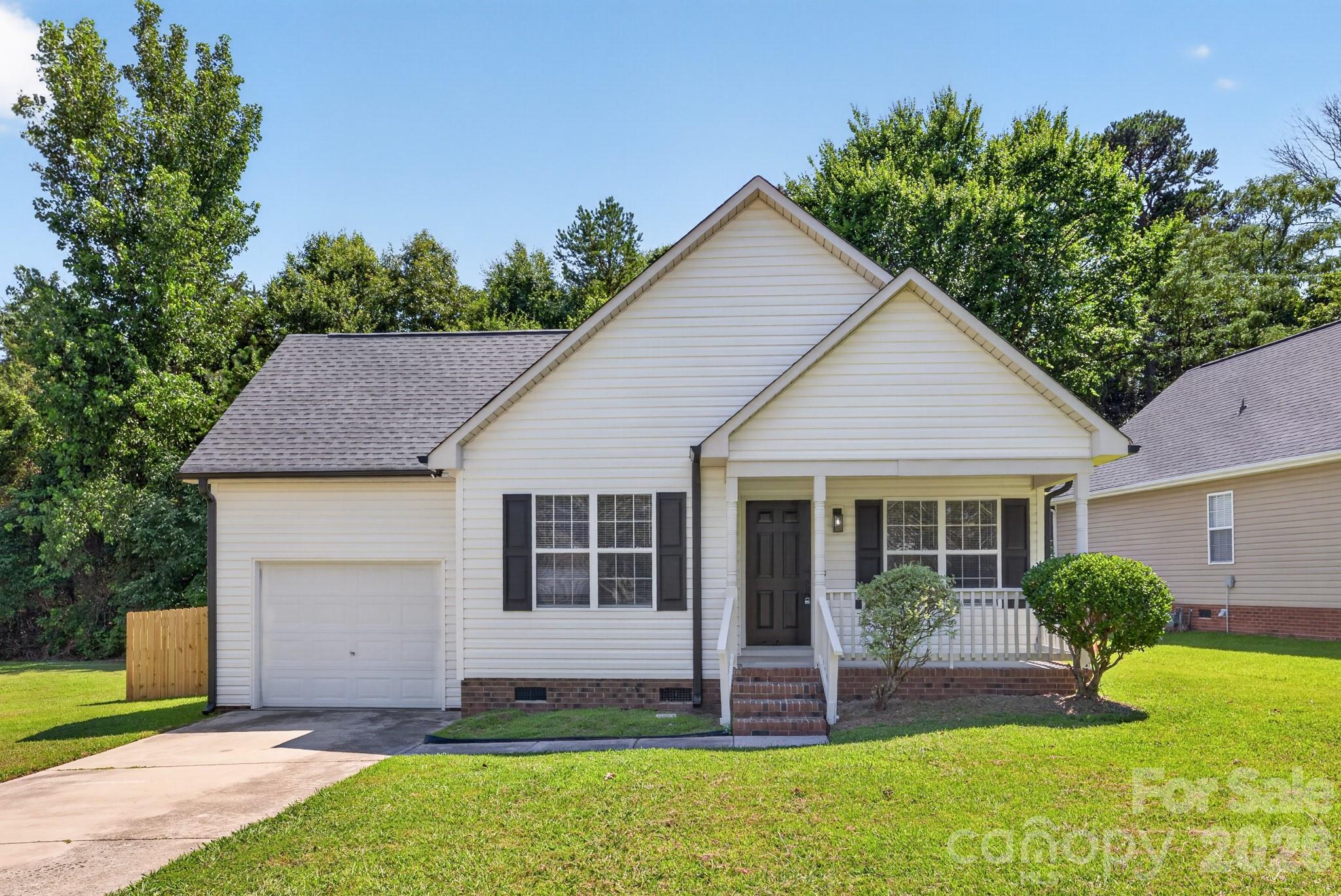 1001 Loch Lomond Circle — Concord