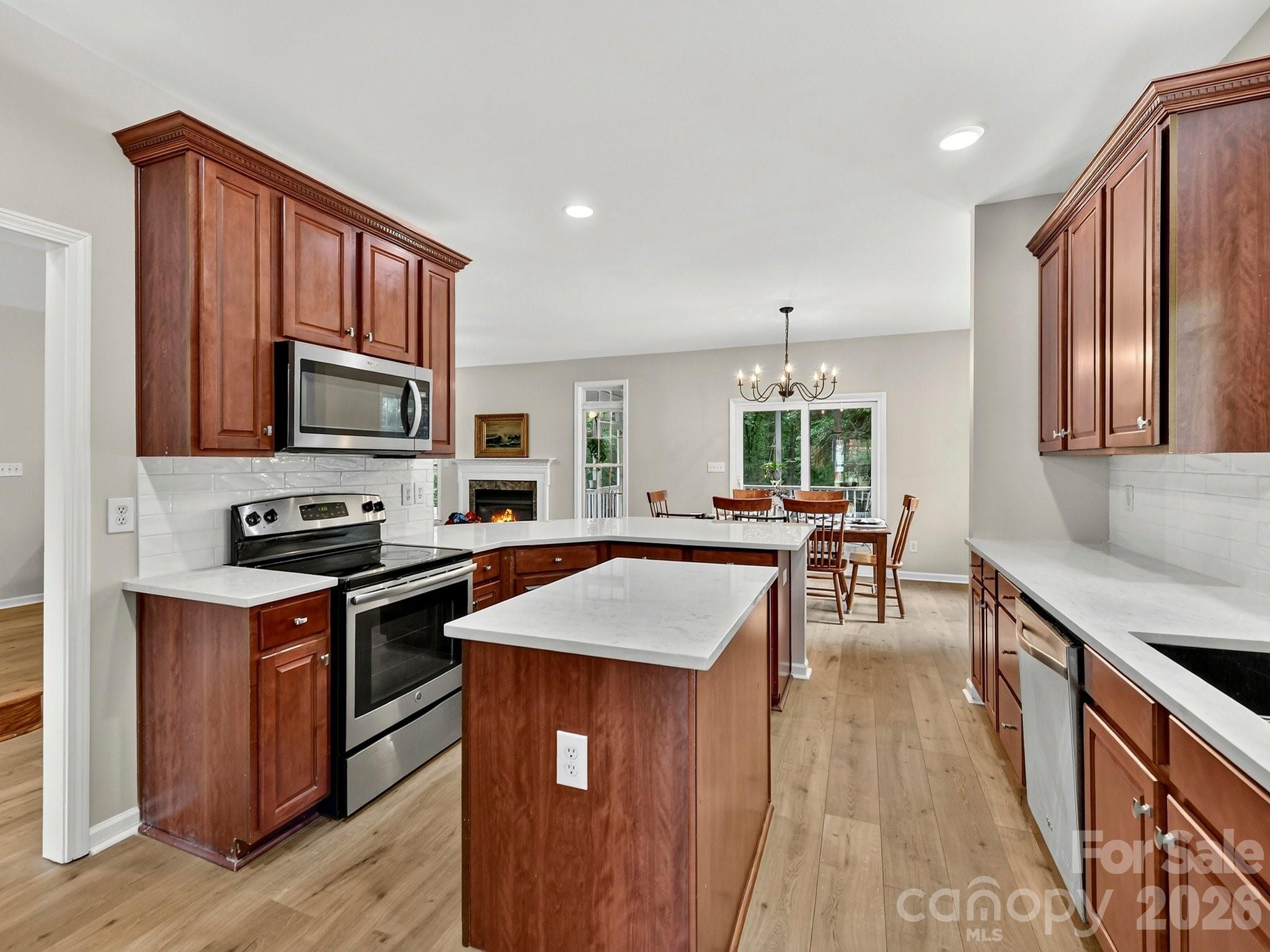 8505 Tintinhull Lane — Waxhaw