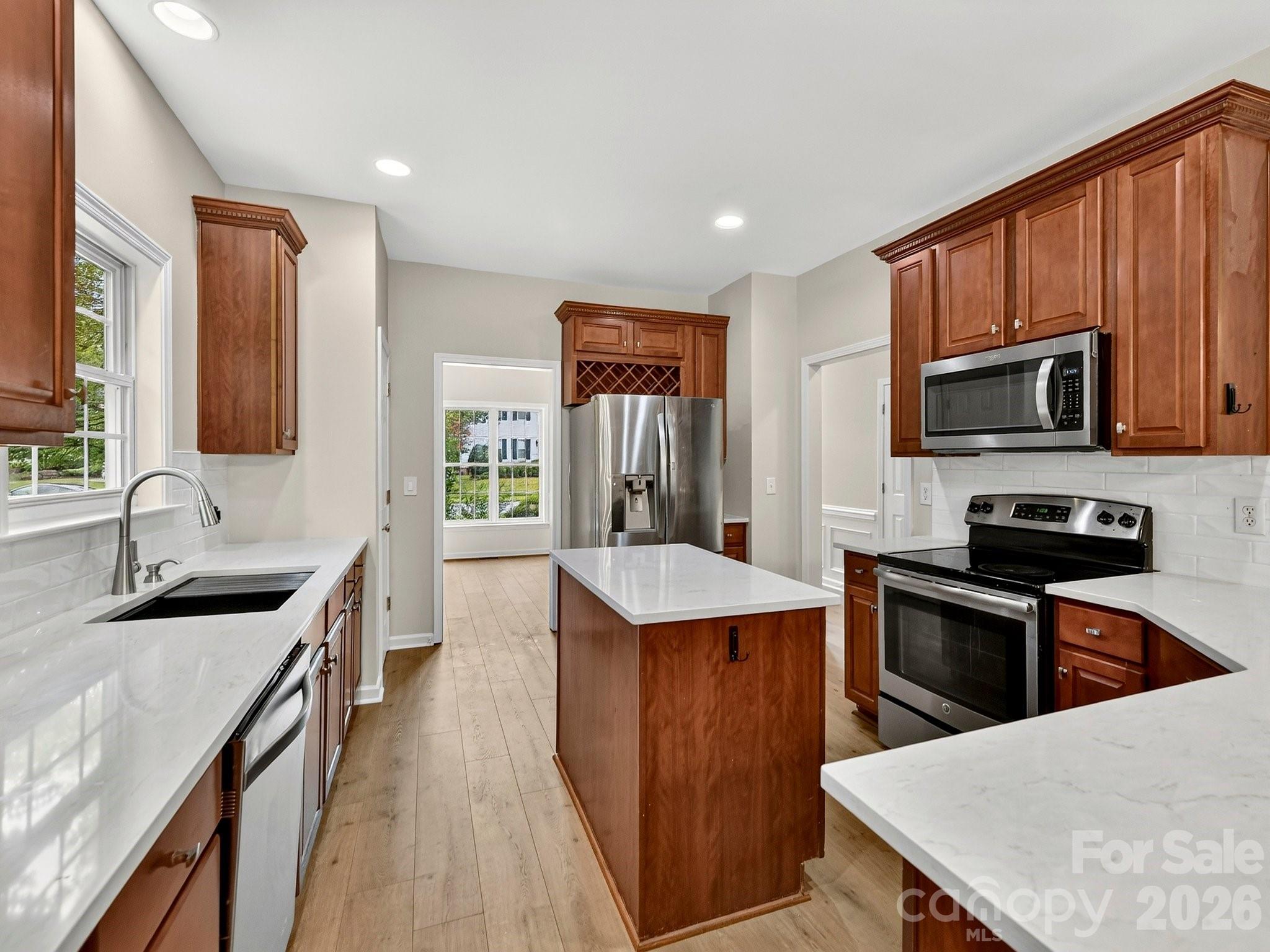 8505 Tintinhull Lane — Waxhaw
