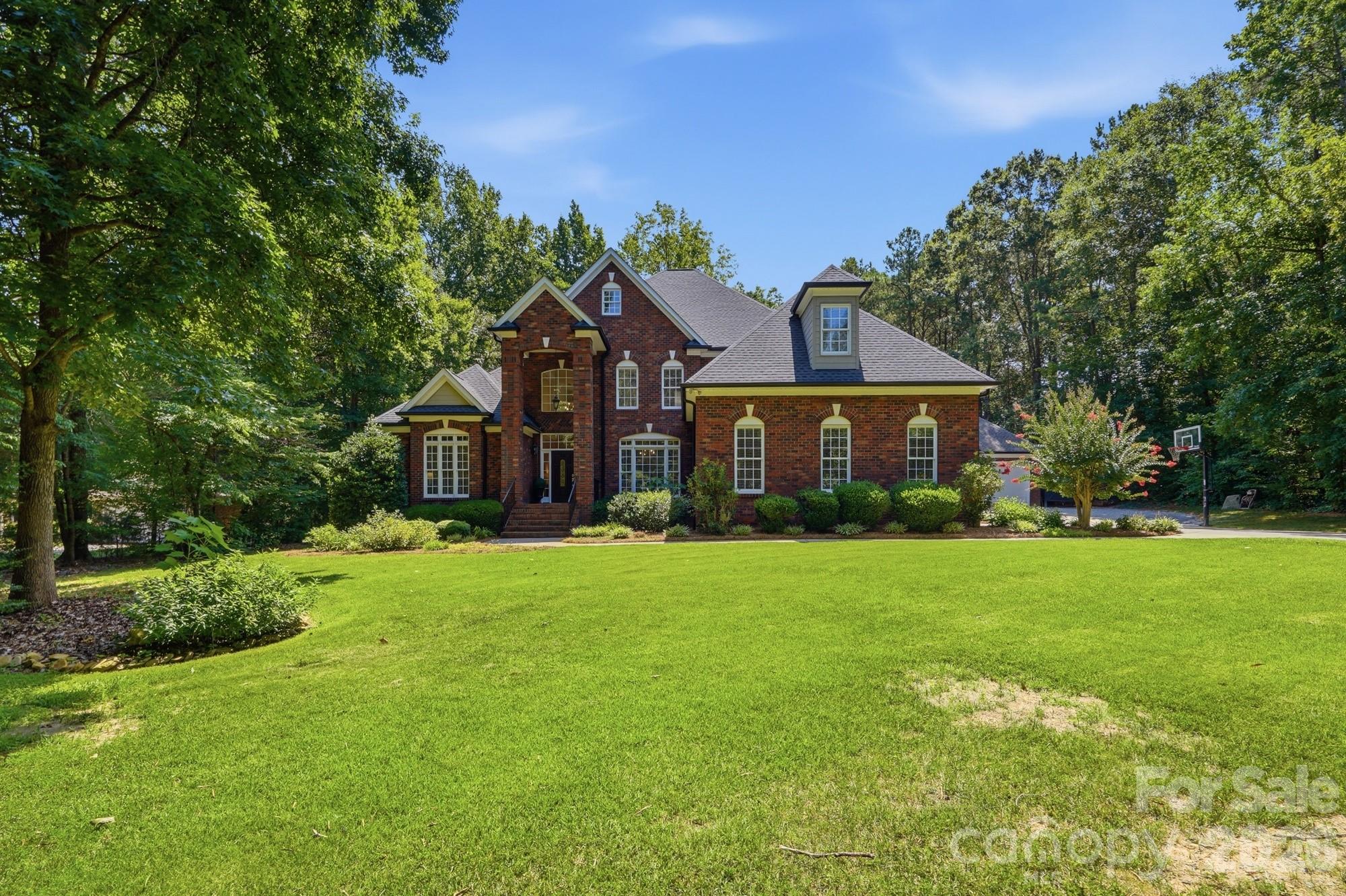 832 Savile Lane — Fort Mill