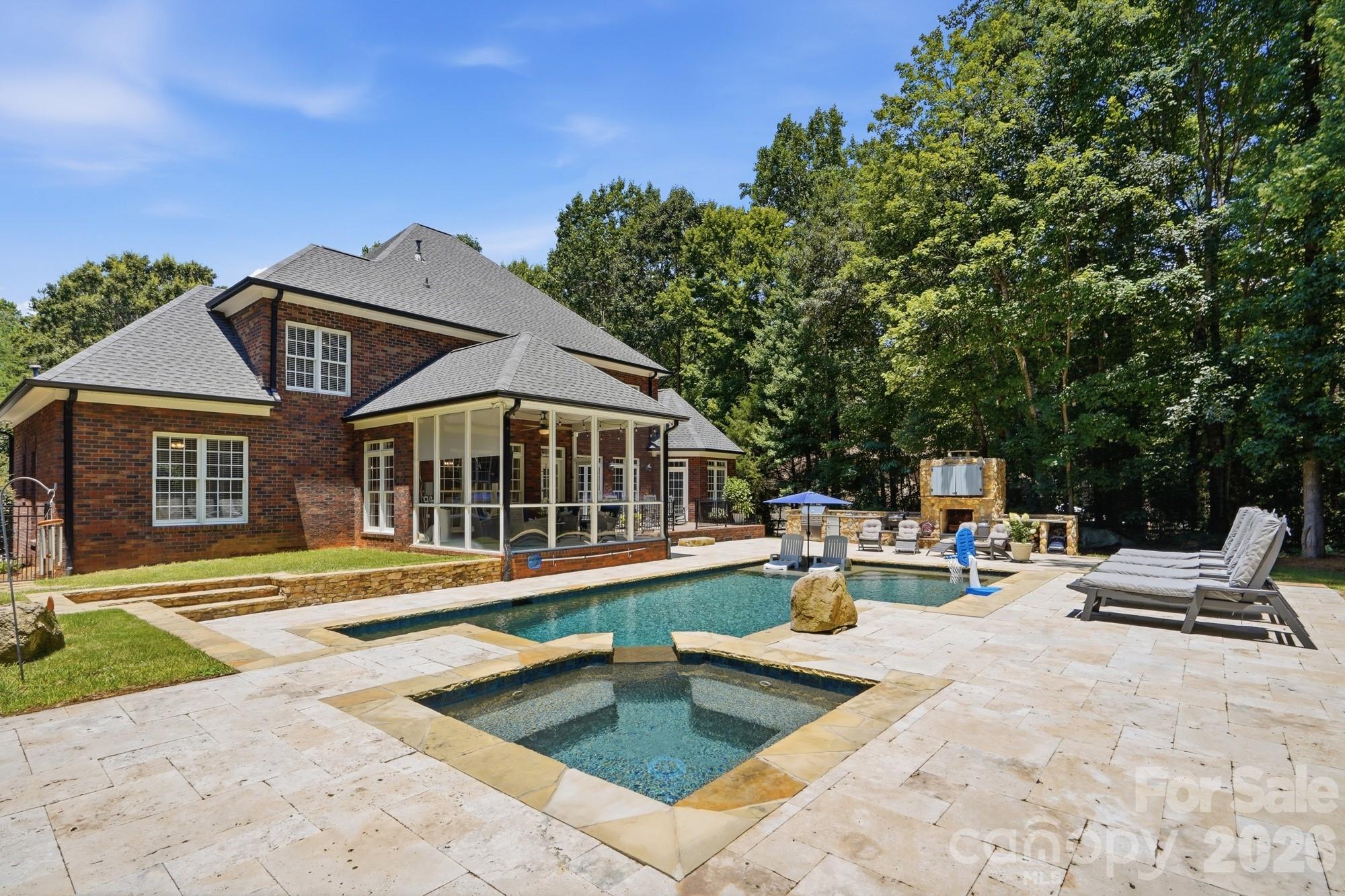 832 Savile Lane — Fort Mill