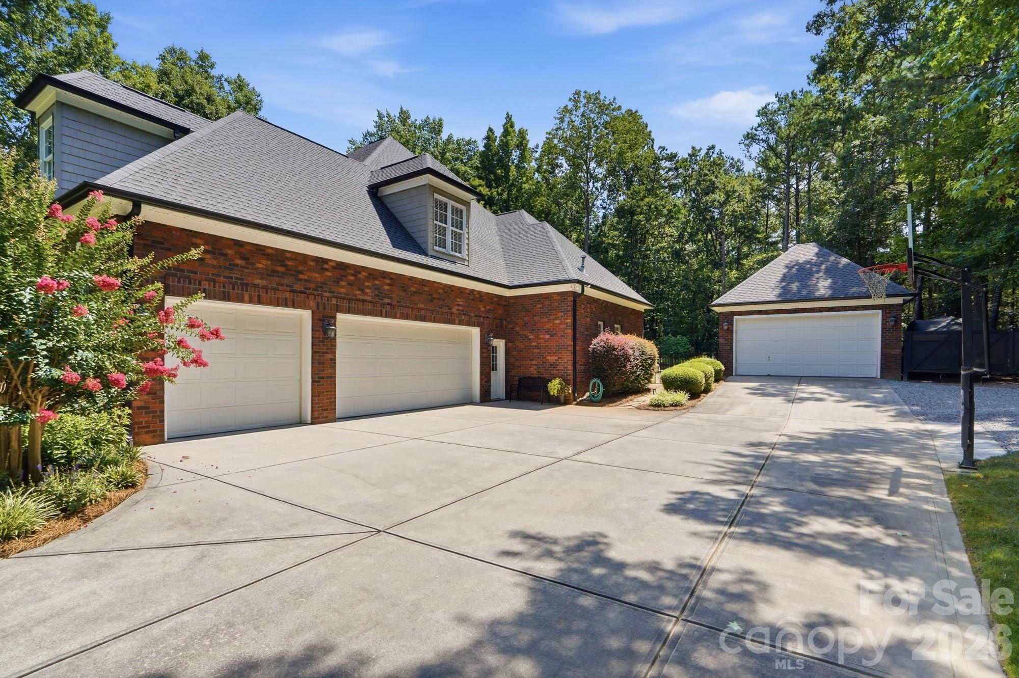 832 Savile Lane — Fort Mill