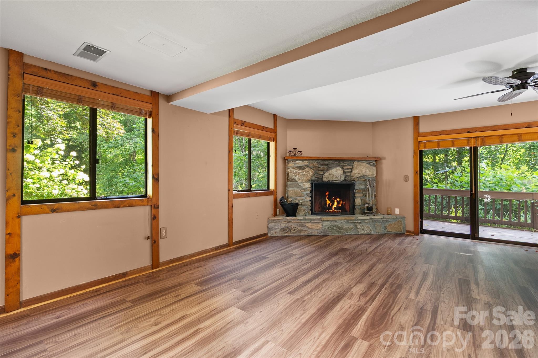 37 George Circle — Maggie Valley