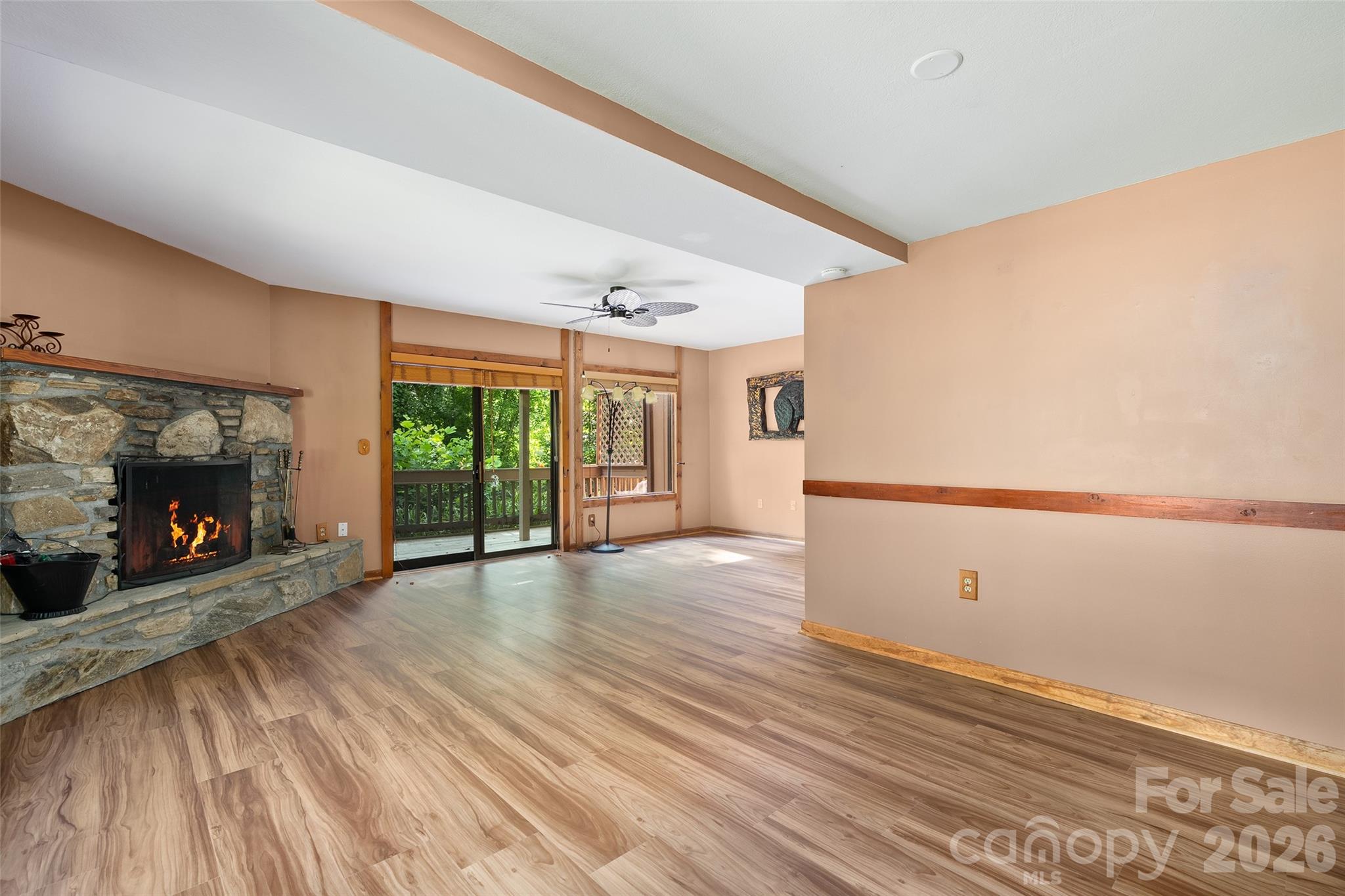 37 George Circle — Maggie Valley