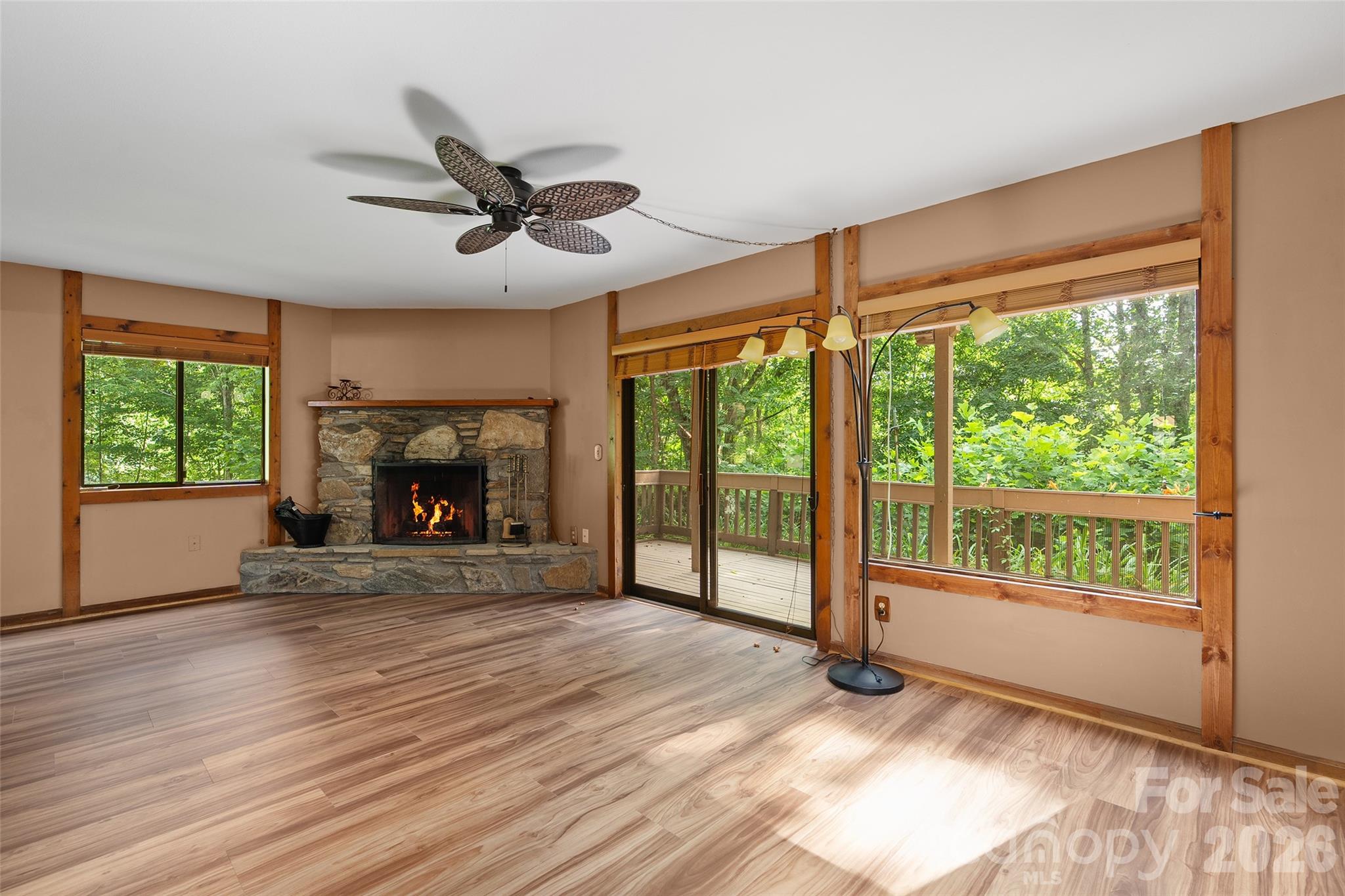 37 George Circle — Maggie Valley