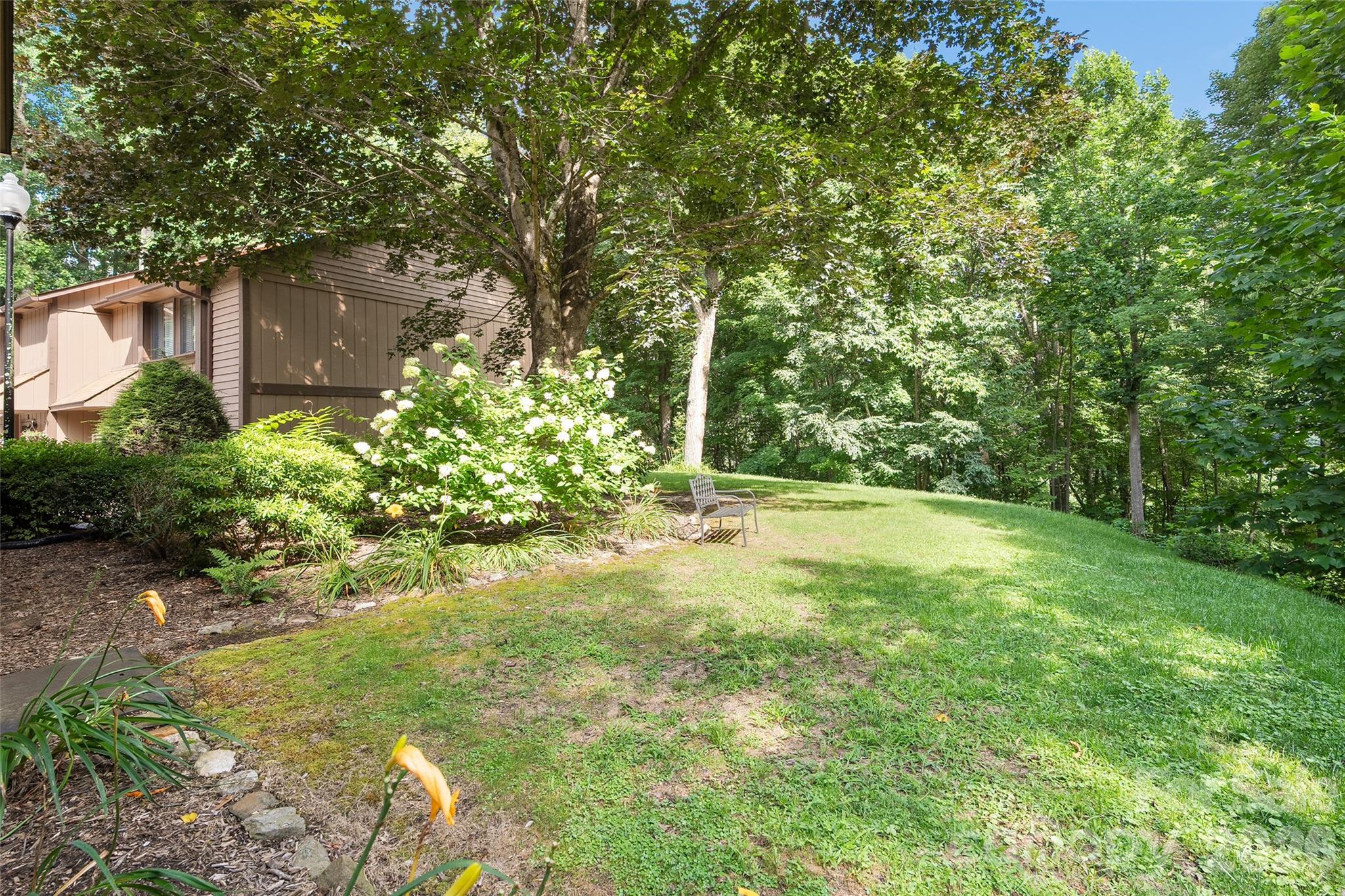 37 George Circle — Maggie Valley