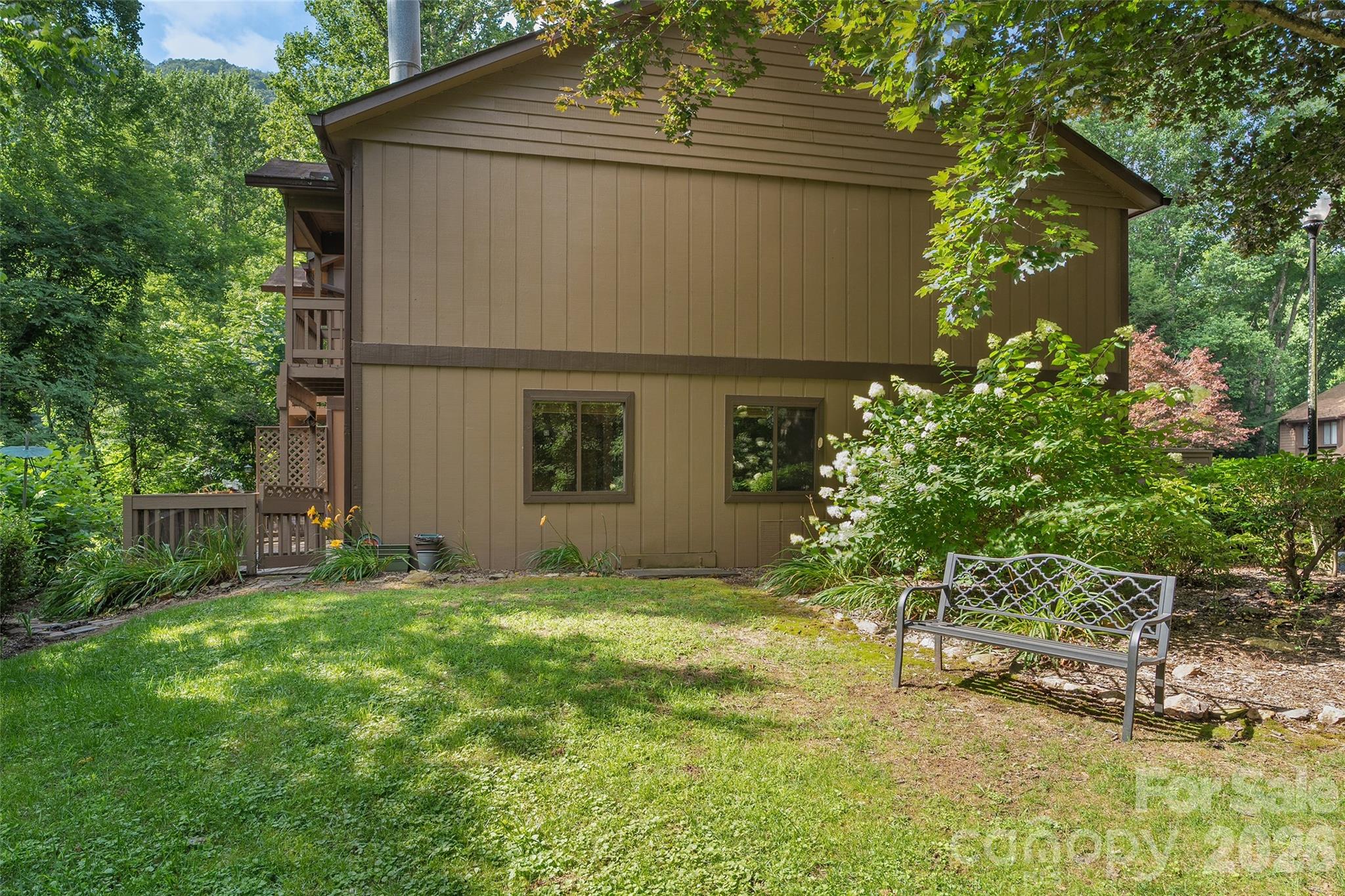 37 George Circle — Maggie Valley