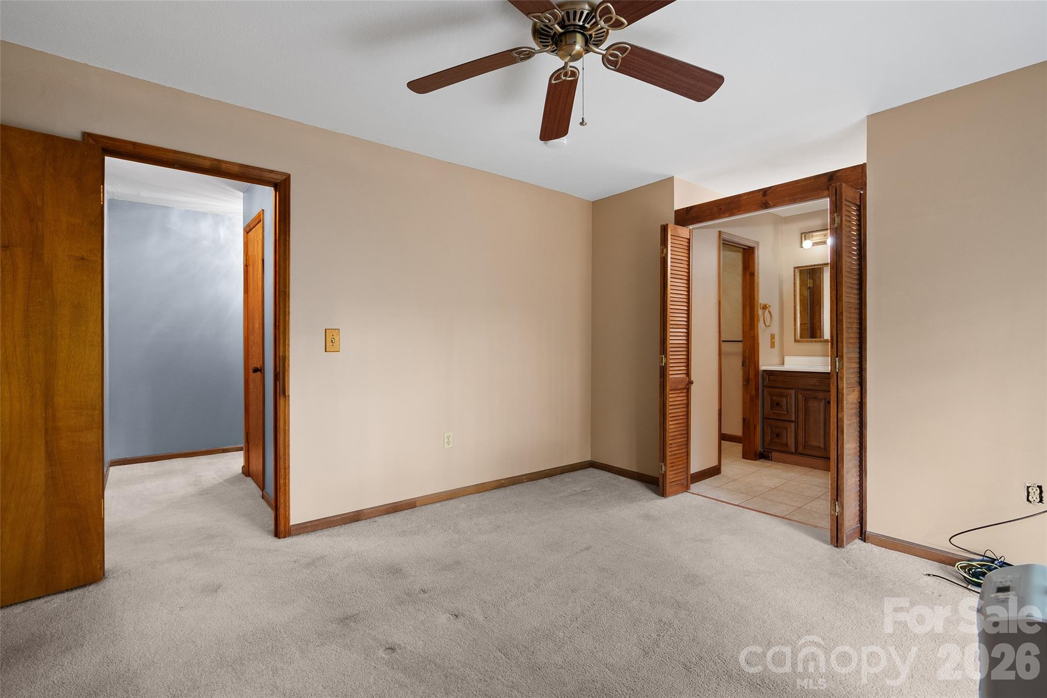 37 George Circle — Maggie Valley