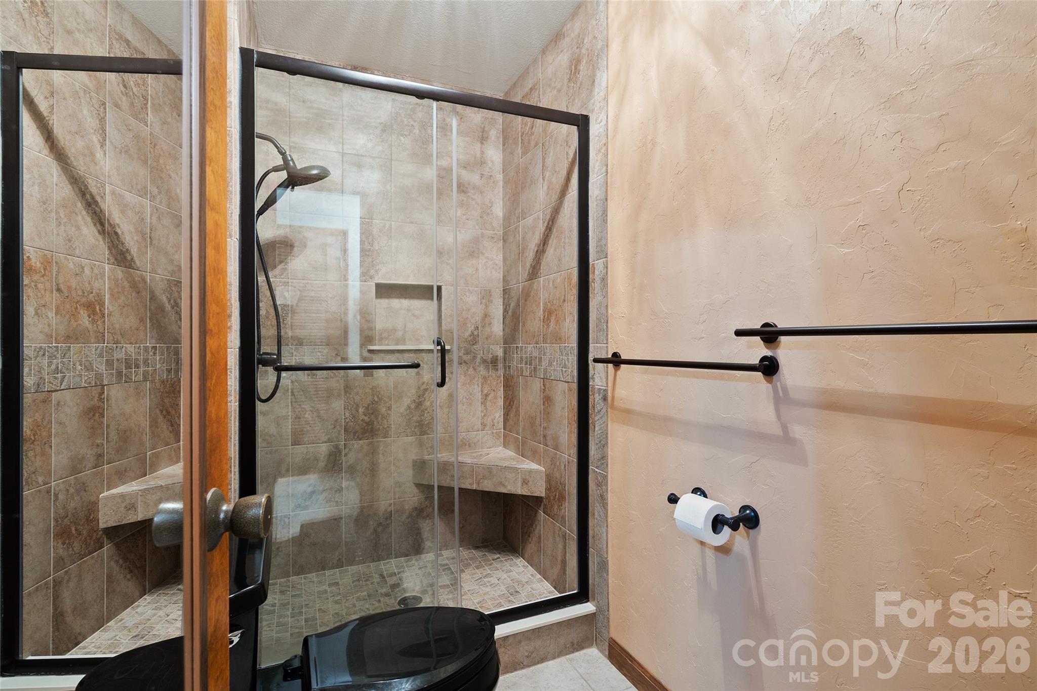 37 George Circle — Maggie Valley