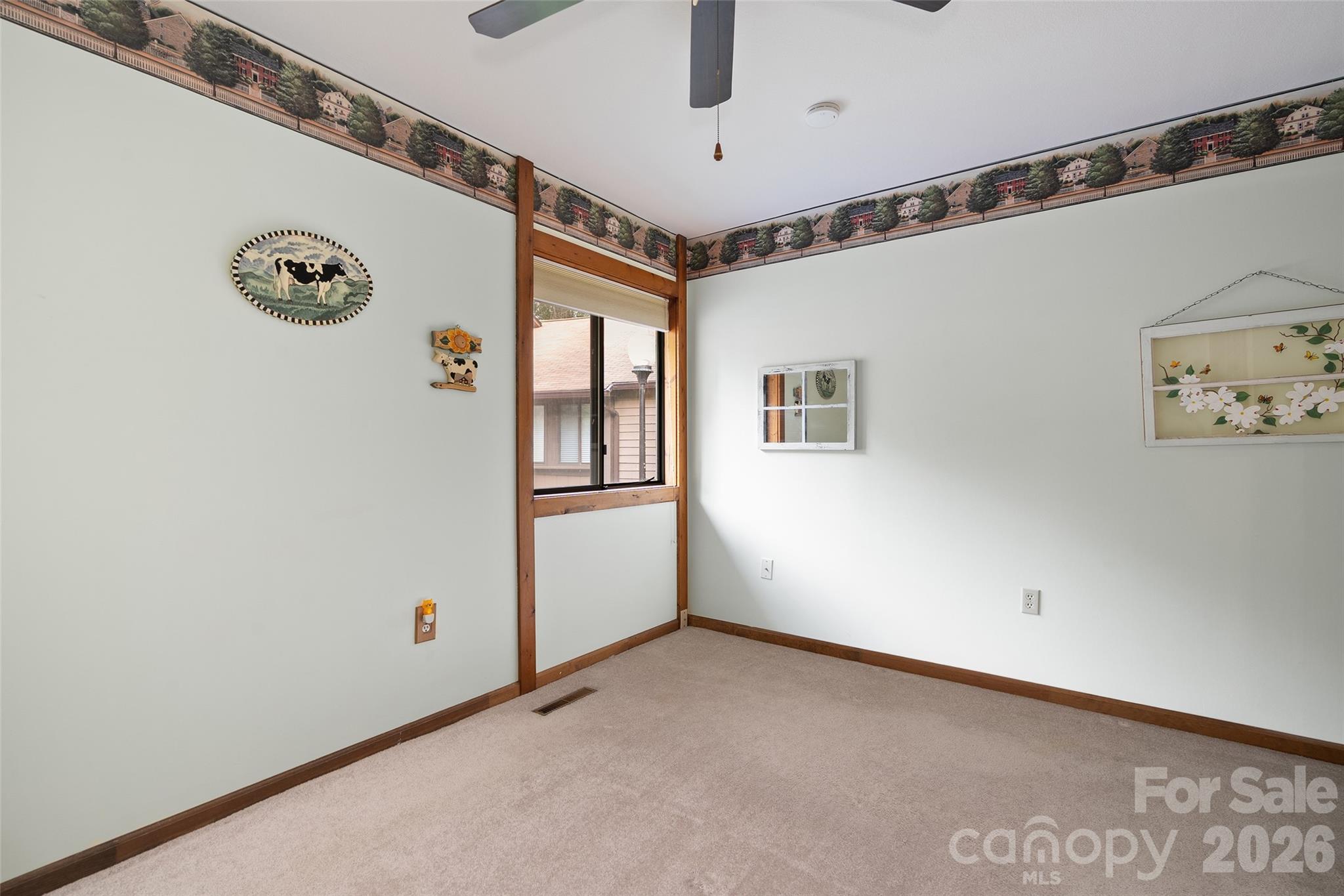 37 George Circle — Maggie Valley