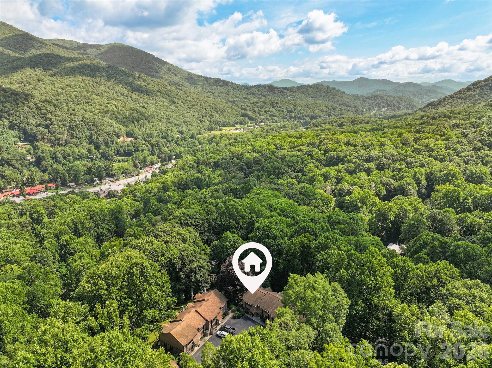 37 George Circle — Maggie Valley