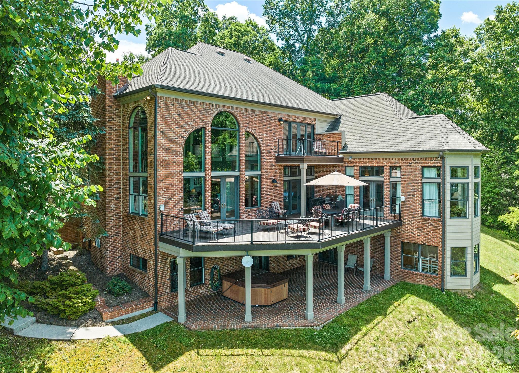 106 Coyote Ridge — Maggie Valley