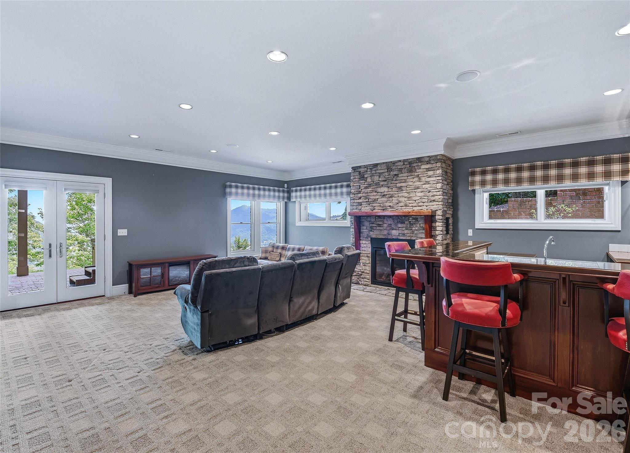 106 Coyote Ridge — Maggie Valley