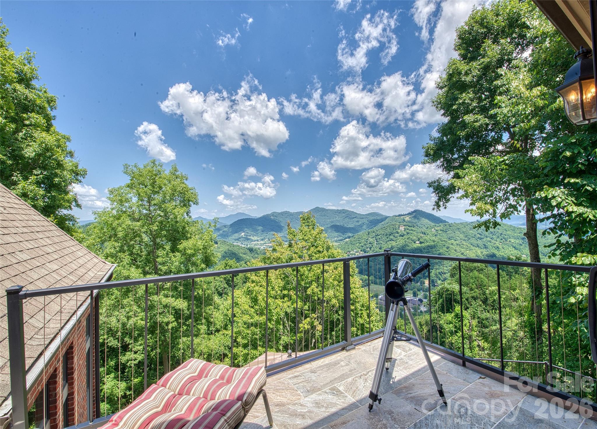 106 Coyote Ridge — Maggie Valley