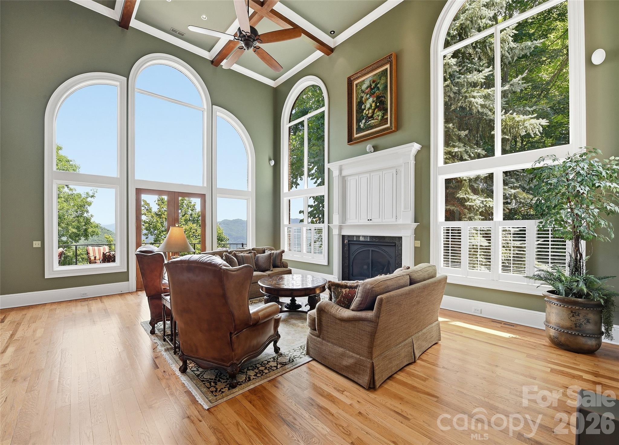 106 Coyote Ridge — Maggie Valley