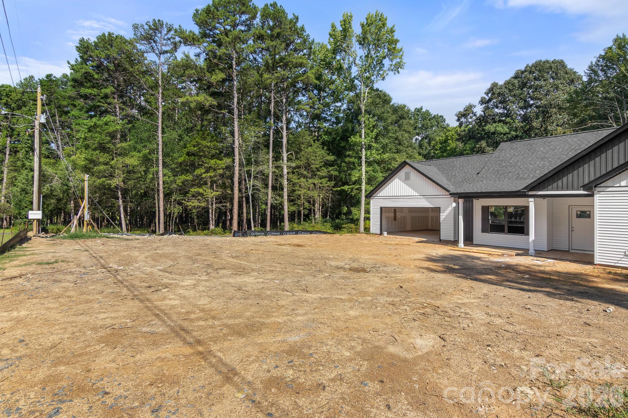 816 Winding Brook Road — Monroe