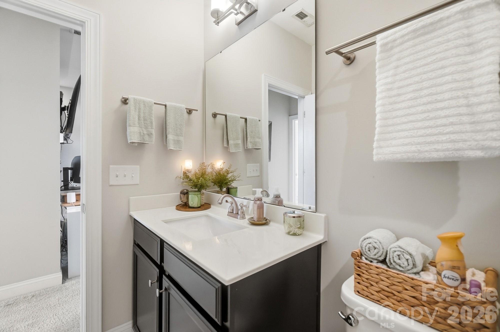6217 Hove Road — Mint Hill